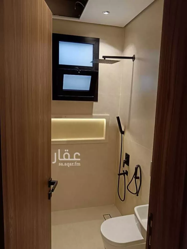 دور للبيع في شارع عبدالغني بن سرور, حي ظهرة البديعة, مدينة الرياض, منطقة الرياض 8