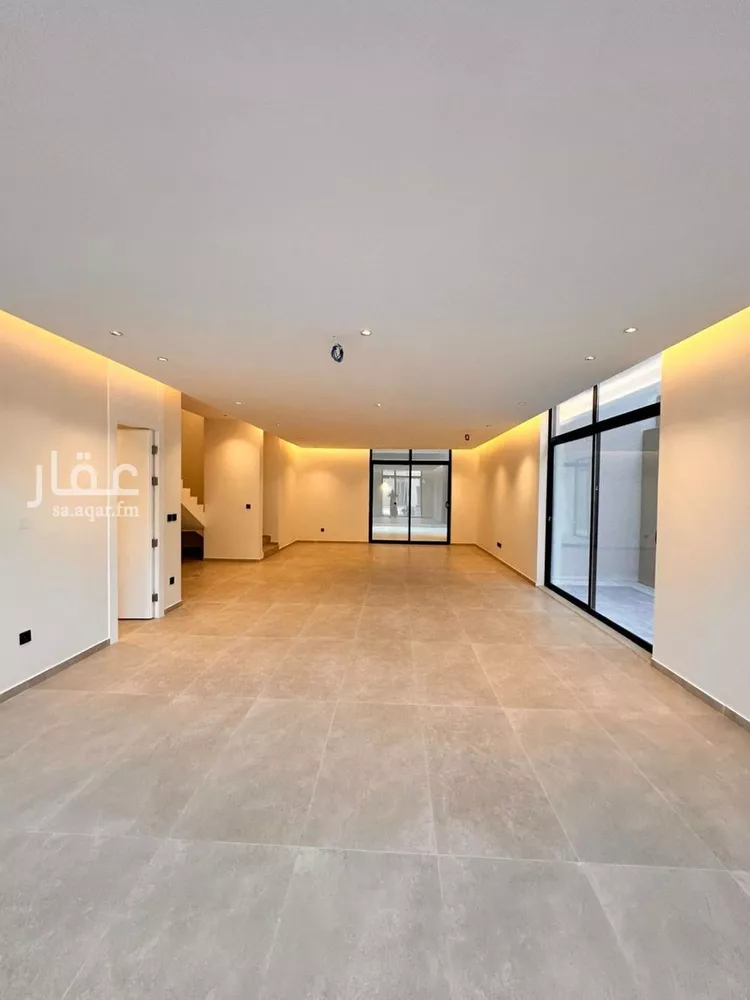 شقة للبيع في شارع عبدالرحمن بن محمد بن مسلمه الانصاري, حي العارض, مدينة الرياض, منطقة الرياض صورة 2