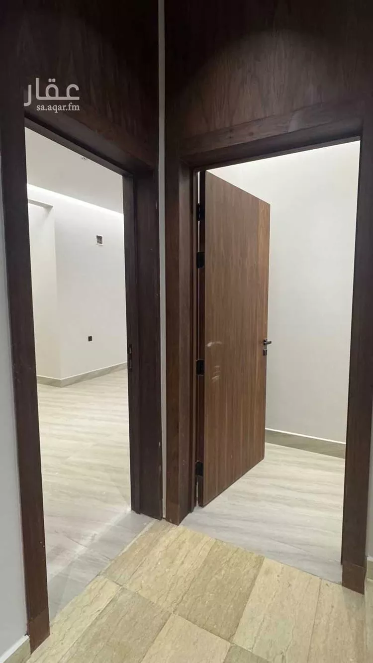 Floor for Sale in Riyadh Dirab 8