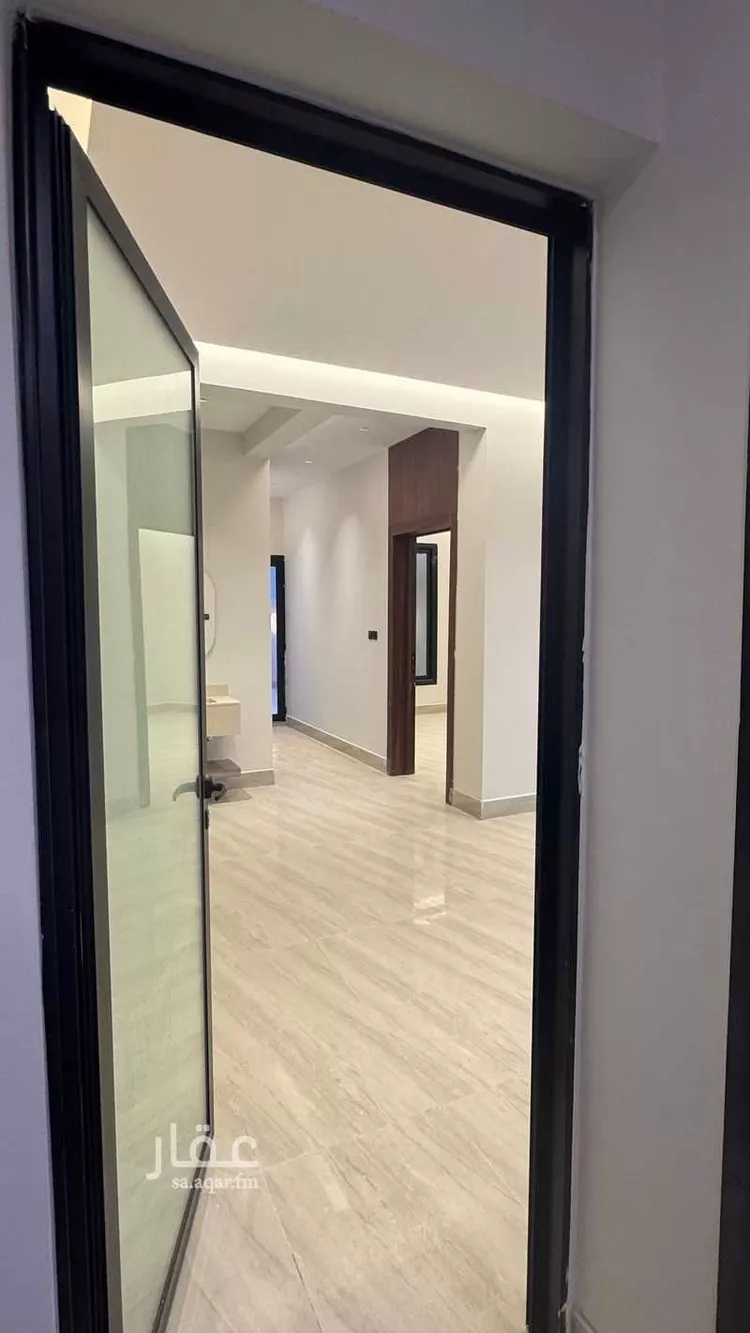 Floor for Sale in Riyadh Dirab 16
