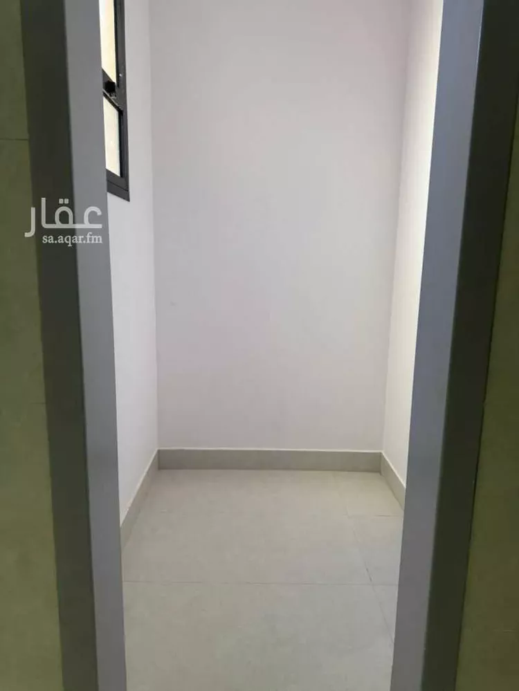 Floor for Sale in Riyadh Dirab 11