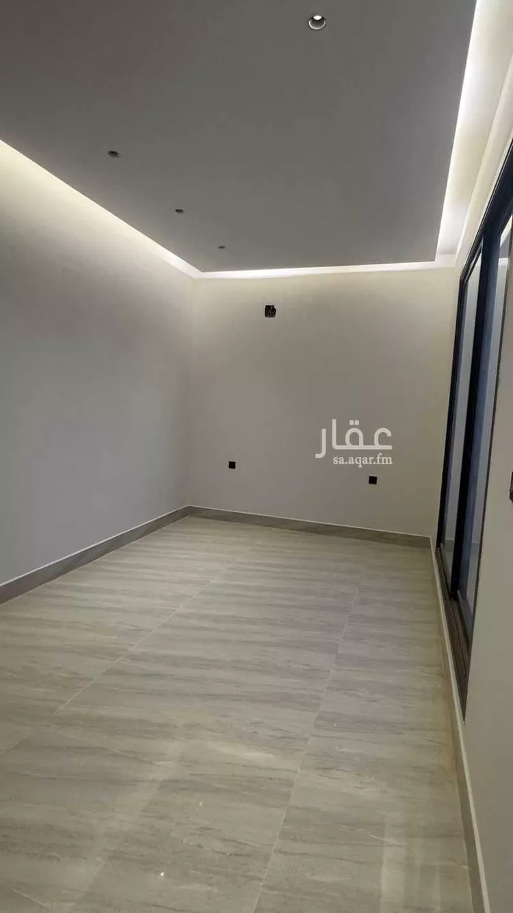 Floor for Sale in Riyadh Dirab 13