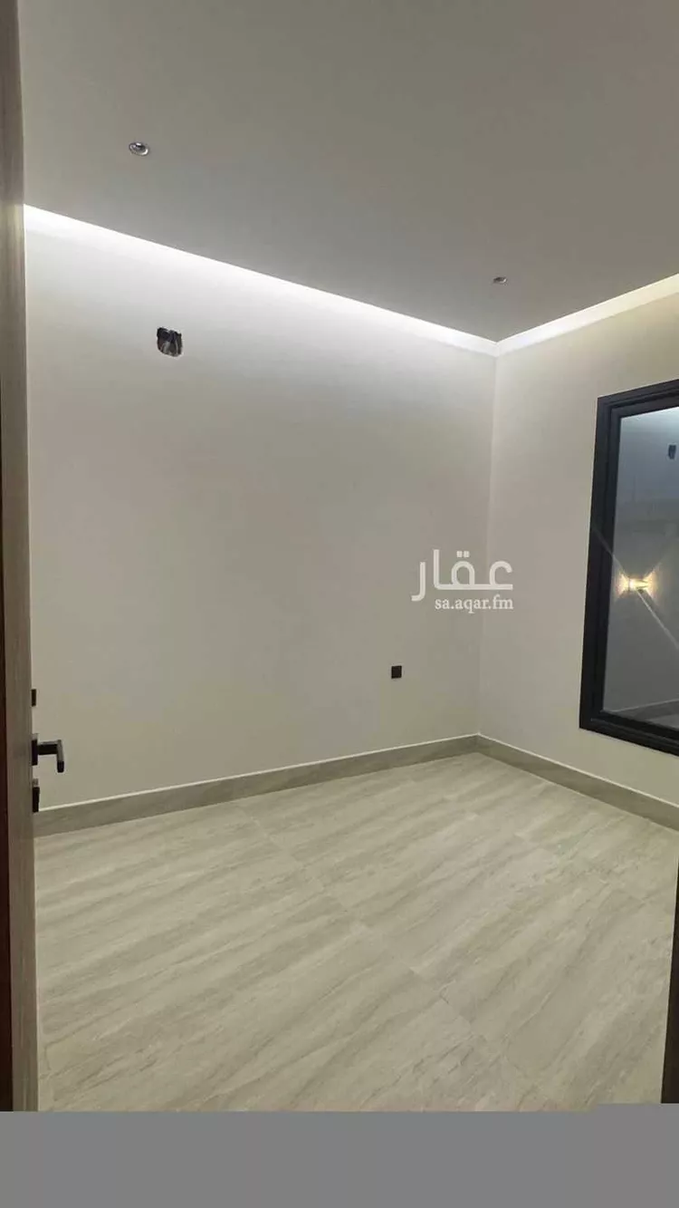 Floor for Sale in Riyadh Dirab 19