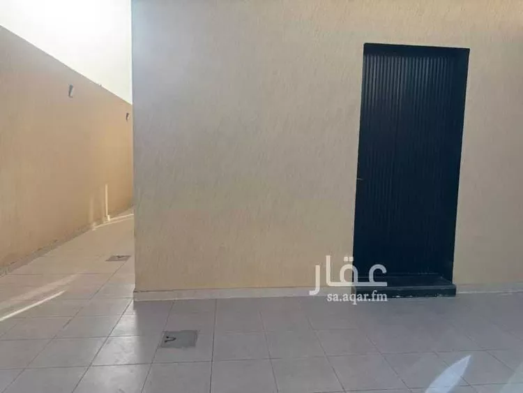 Floor for Sale in Riyadh Dirab 7