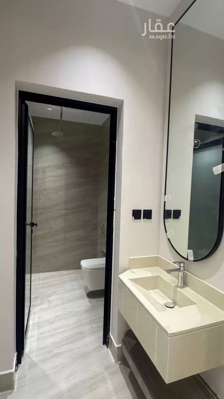 Floor for Sale in Riyadh Dirab 10