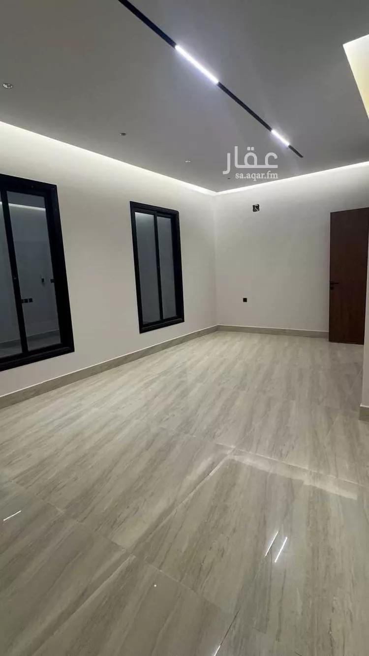 Floor for Sale in Riyadh Dirab 6