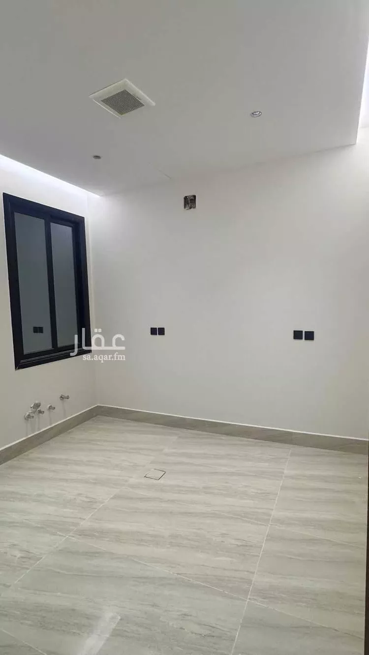 Floor for Sale in Riyadh Dirab 7