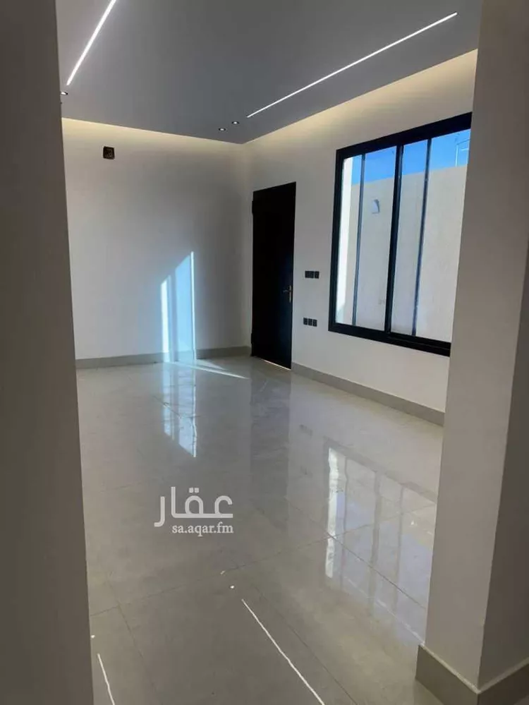 Floor for Sale in Riyadh Dirab 14