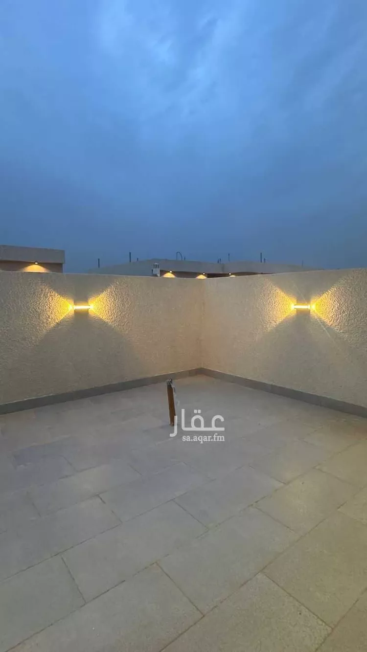 Floor for Sale in Riyadh Dirab 17