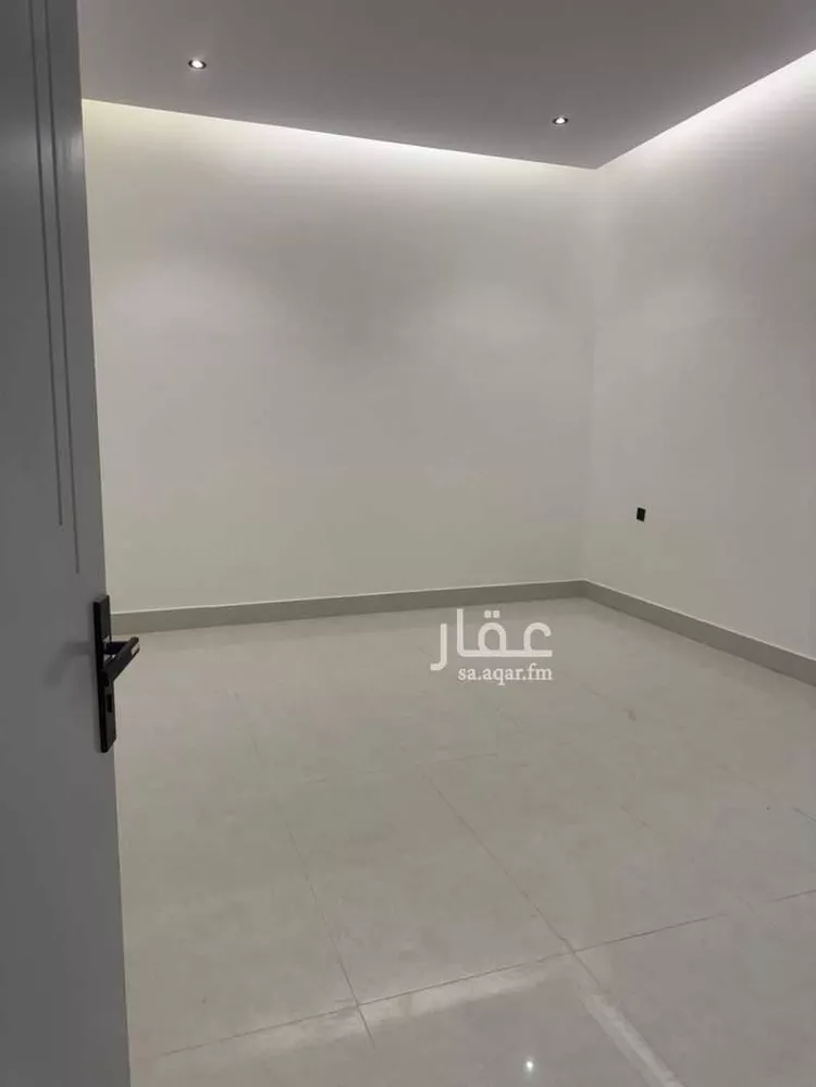 Floor for Sale in Riyadh Dirab