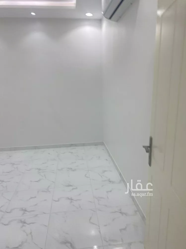 شقة للإيجار في شارع فؤاد محمد عمر توفيق, حي المهدية, مدينة الرياض, منطقة الرياض صورة 3