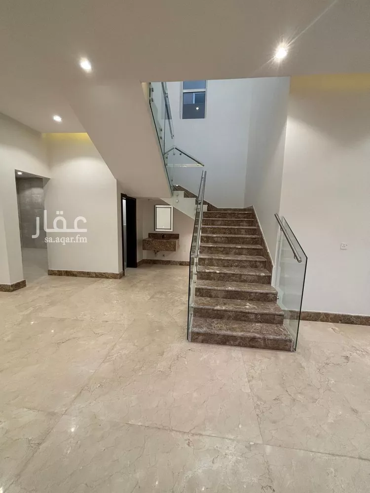 فيلا للبيع في شارع إسماعيل الكاتب, حي العارض, مدينة الرياض, منطقة الرياض صورة 2