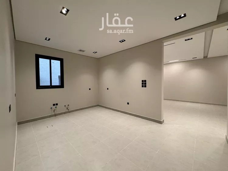 Floor for Sale in Riyadh Al Yarmouk 7
