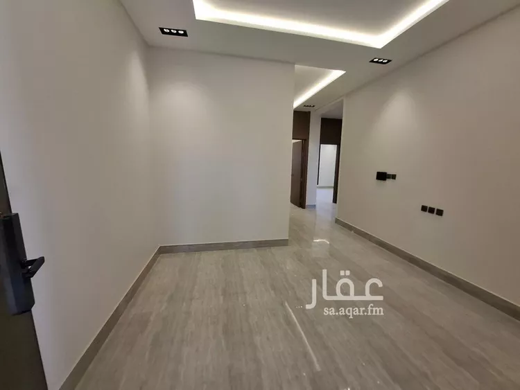 Floor for Sale in Riyadh Ar Rimal 10