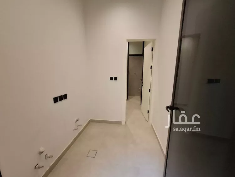Floor for Sale in Riyadh Al Janadriyah صورة 4