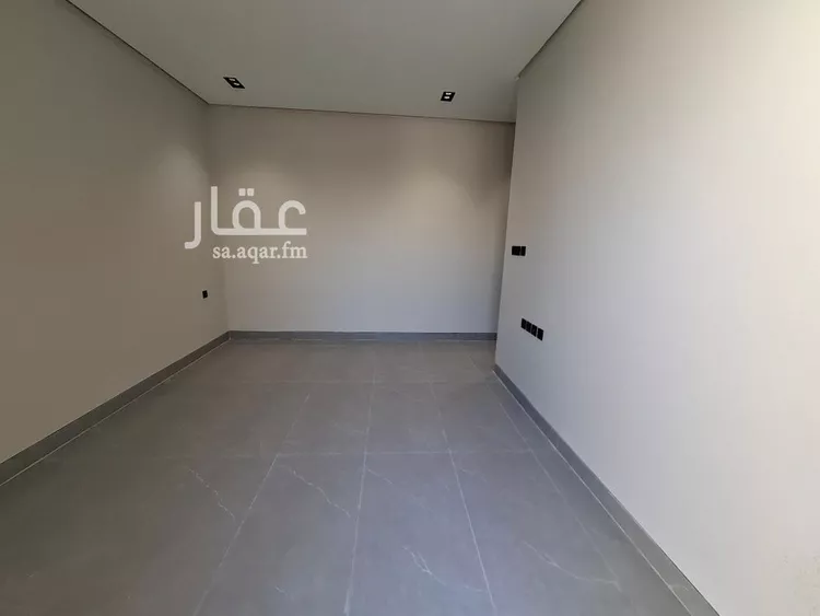 دور للبيع في شارع الرغيب, حي إشبيلية, مدينة الرياض, منطقة الرياض صورة 5