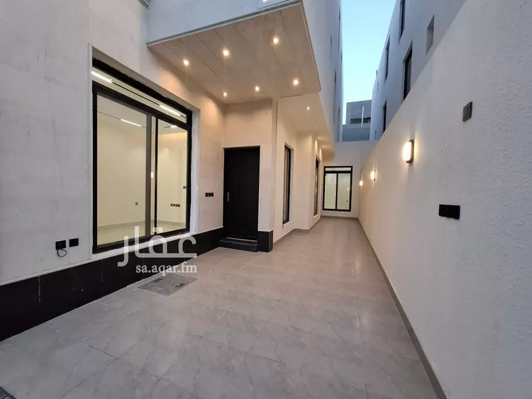 دور للبيع في شارع المجيمز, حي المعيزيلة, مدينة الرياض, منطقة الرياض صورة 2