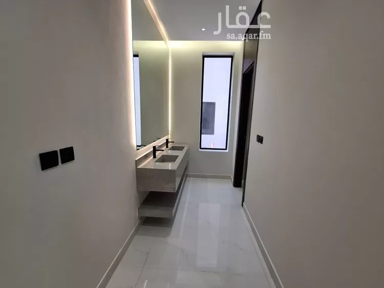 Floor for Sale in Riyadh Al Janadriyah صورة 4