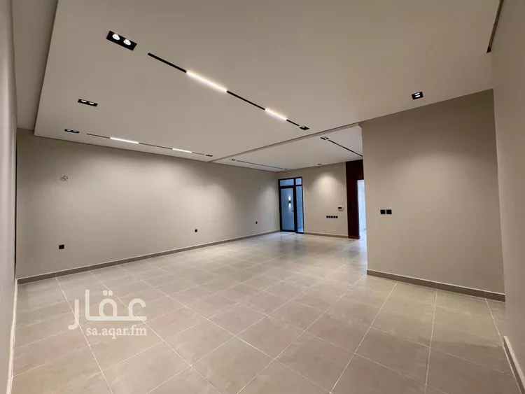 Floor for Sale in Riyadh Al Yarmouk 7