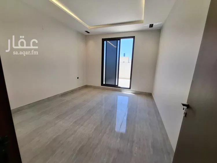 Floor for Sale in Riyadh Ar Rimal 7
