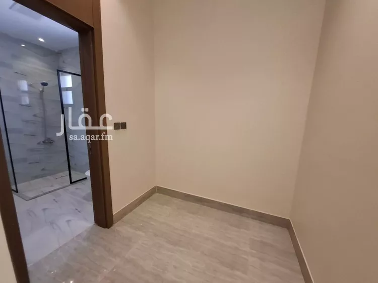Floor for Sale in Riyadh Ar Rimal 13