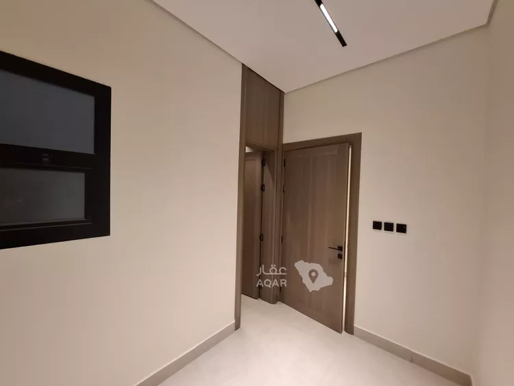 دور للبيع في شارع عبيدالله الفقيه, حي الرمال, مدينة الرياض, منطقة الرياض صورة 5