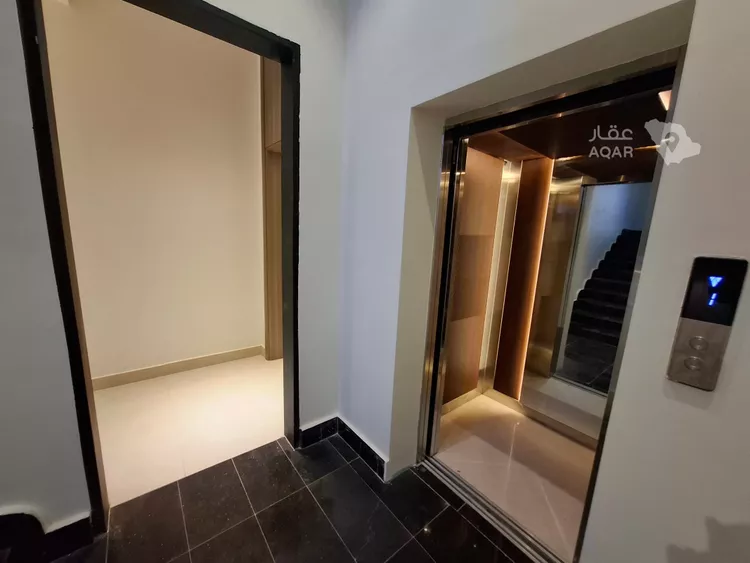 دور للبيع في شارع عبيدالله الفقيه, حي الرمال, مدينة الرياض, منطقة الرياض 7