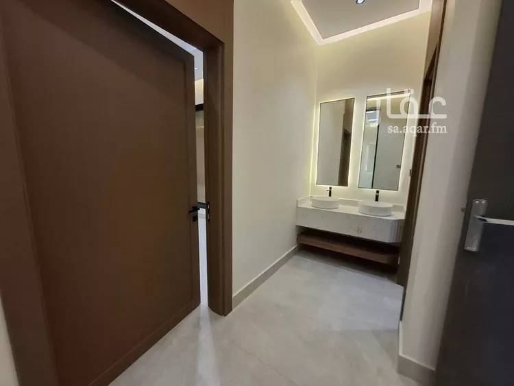 دور للبيع في شارع سليمان الحميضي, حي الجنادرية, مدينة الرياض, منطقة الرياض صورة 5