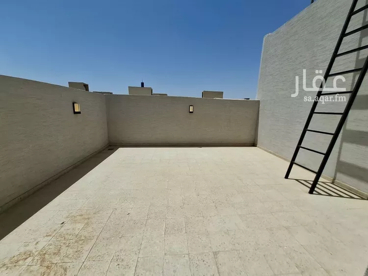Floor for Sale in Riyadh Ar Rimal 12