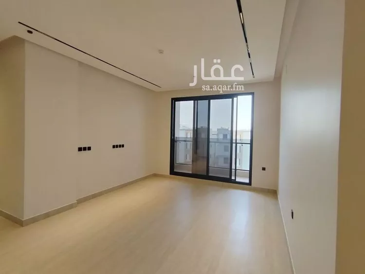 شقة للبيع في شارع مطلق بن صالح بن مطلق, حي إشبيلية, مدينة الرياض, منطقة الرياض 8