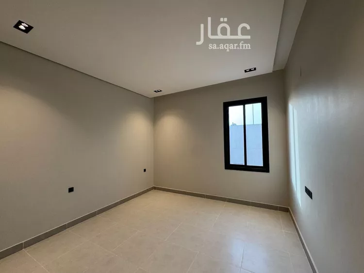 Floor for Sale in Riyadh Al Yarmouk 8