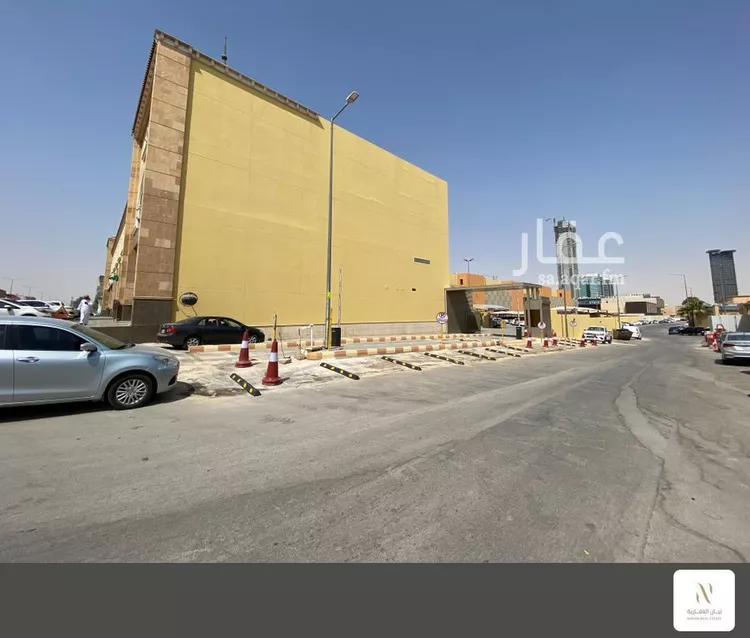 عمارة للإيجار في شارع انس بن مالك, حي الملقا, مدينة الرياض, منطقة الرياض صورة 2