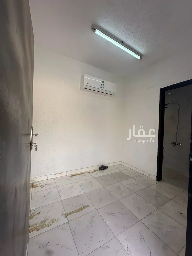 Room for Rent in Riyadh Al Yasmin صورة 3