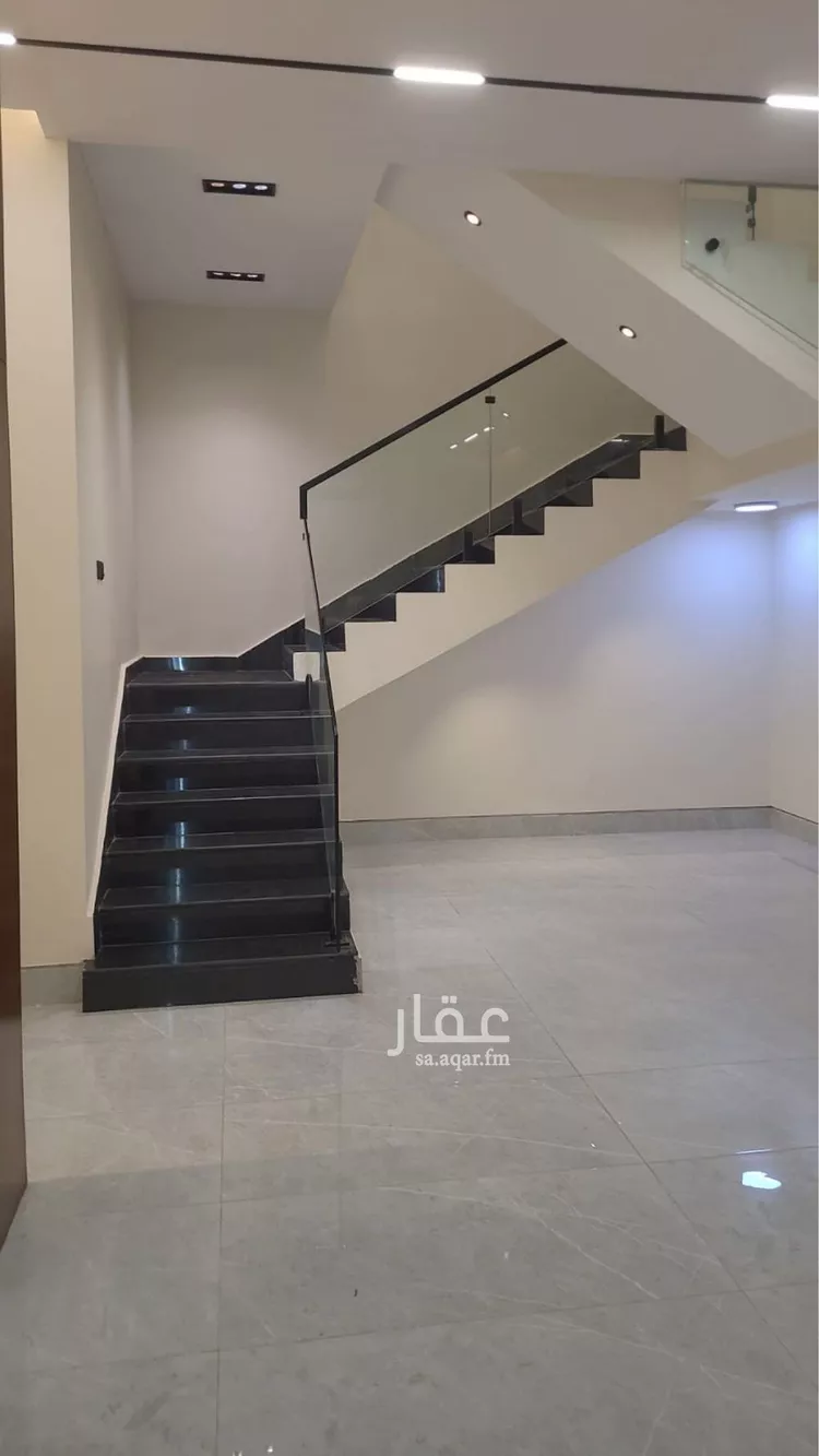 فيلا للبيع في شارع أبي علي بن الجوزي, حي الرمال, مدينة الرياض, منطقة الرياض صورة 3