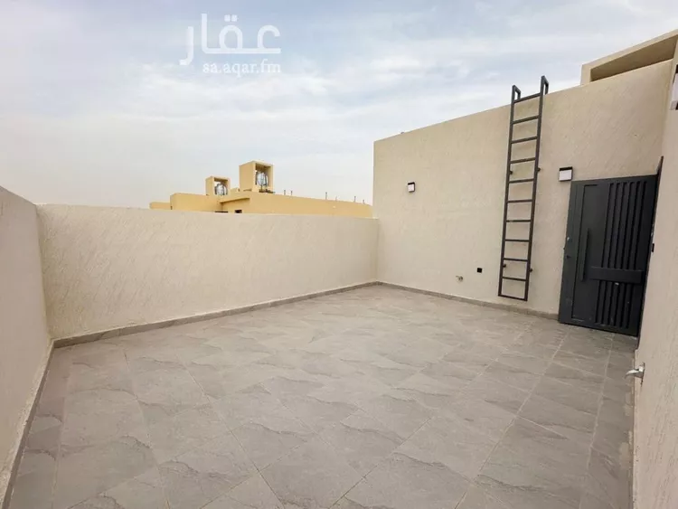 دور للبيع في شارع محمد بن شيبة, حي طويق, مدينة الرياض, منطقة الرياض صورة 2