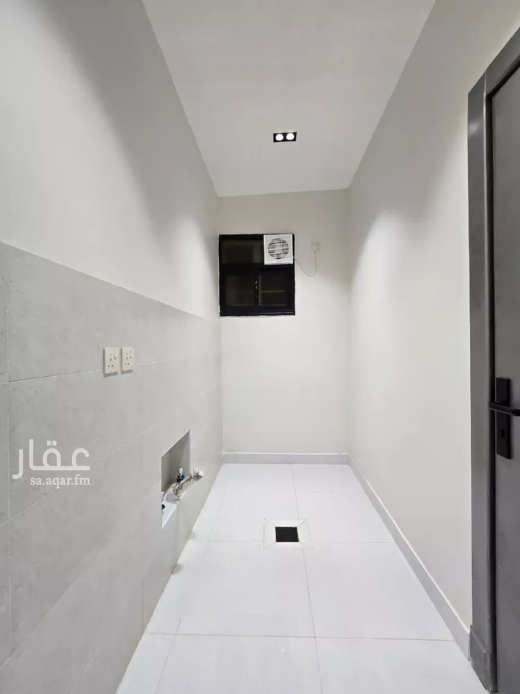 شقة للبيع في شارع طاهر التميمي, حي المعارض, مدينة خميس مشيط, منطقة عسير صورة 4