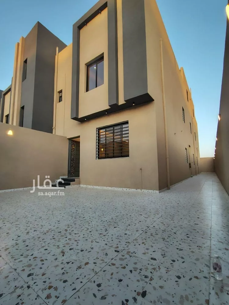 دور للبيع في شارع محمد طاهر العقيلي, حي النور, مدينة خميس مشيط, منطقة عسير صورة 2