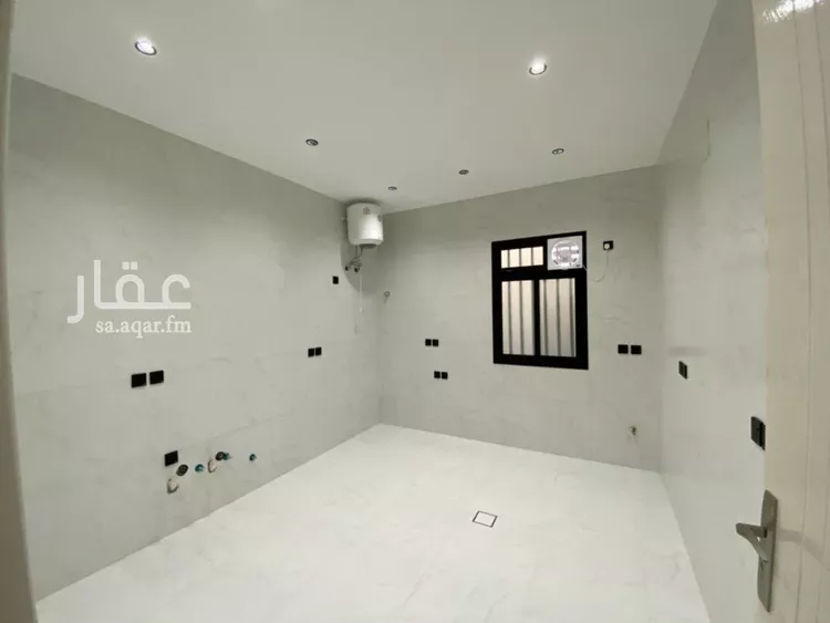 شقة للبيع في شارع المعلاة 72, حي المعلاة, مدينة أحد رفيدة, منطقة عسير صورة 2
