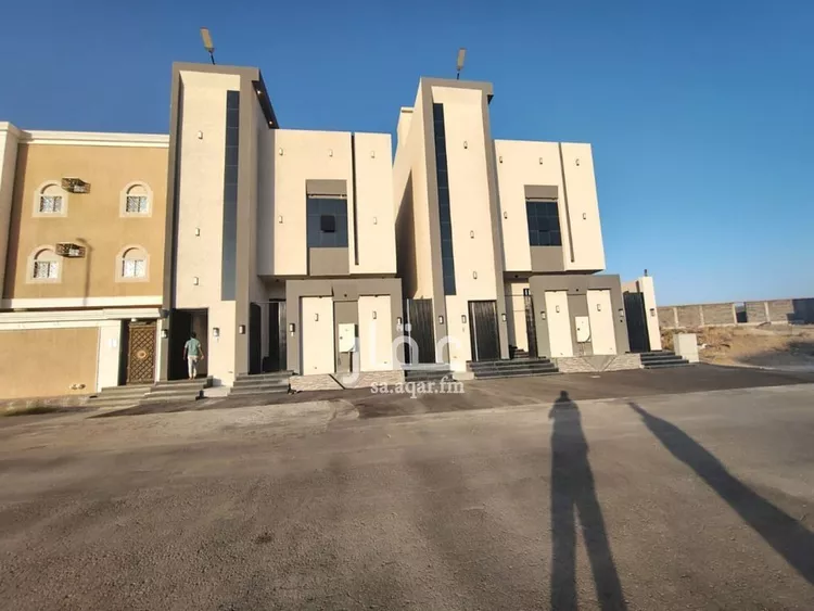 دور للبيع في شارع الراقى 11, حي الراقي, مدينة خميس مشيط, منطقة عسير صورة 2