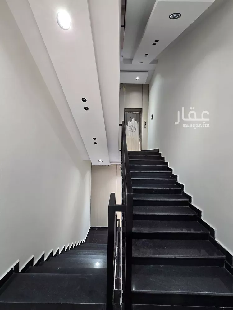 شقة للبيع في شارع عبدالله ابن ابية, حي الشرف, مدينة خميس مشيط, منطقة عسير صورة 3