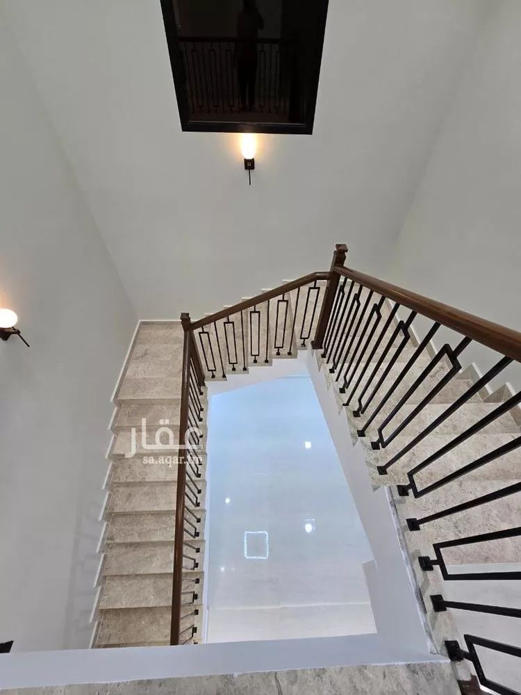 Floor for Sale in Ahad Rufaidah Al Aziziyah 33