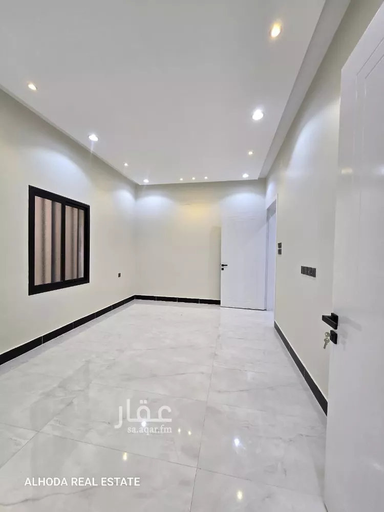 دور للبيع في شارع احمد بن محمد بن علي البسكري, حي الورود, مدينة خميس مشيط, منطقة عسير 14