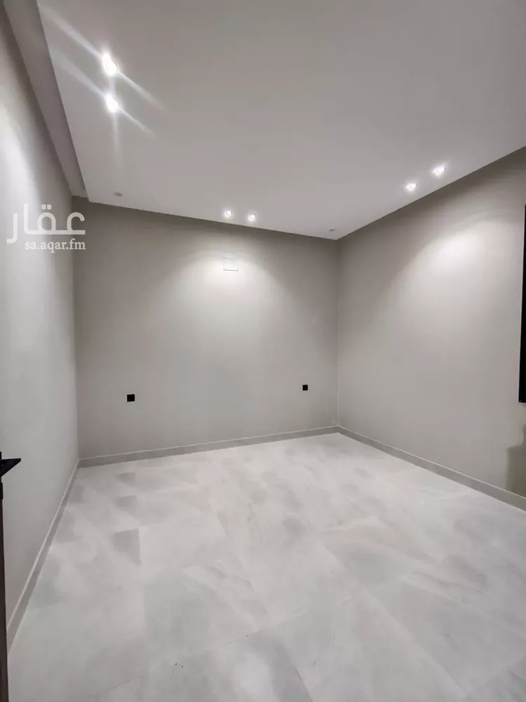 دور للبيع في شارع بكر بن جبلة, حي المروج, مدينة أبها, منطقة عسير صورة 2