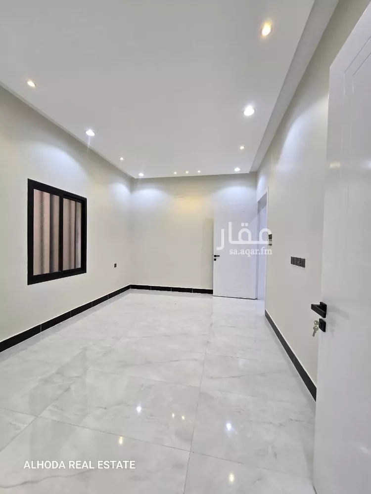 دور للبيع في شارع احمد بن محمد بن علي البسكري, حي الورود, مدينة خميس مشيط, منطقة عسير 10