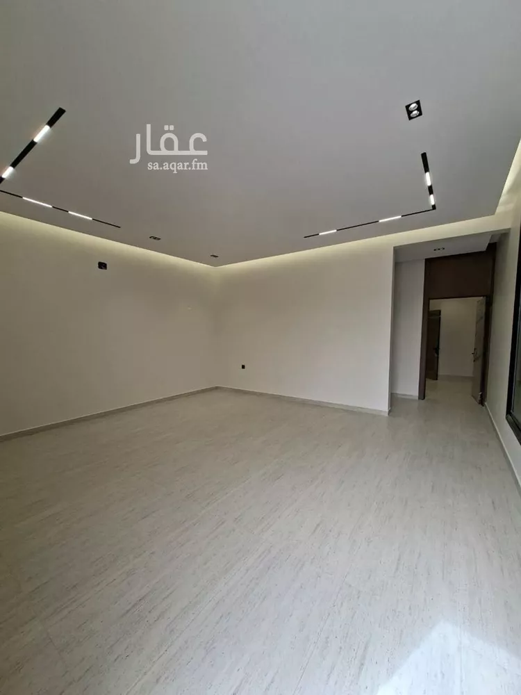 دور للبيع في شارع احمد بن عفيف, حي الجنادرية, مدينة الرياض, منطقة الرياض 10