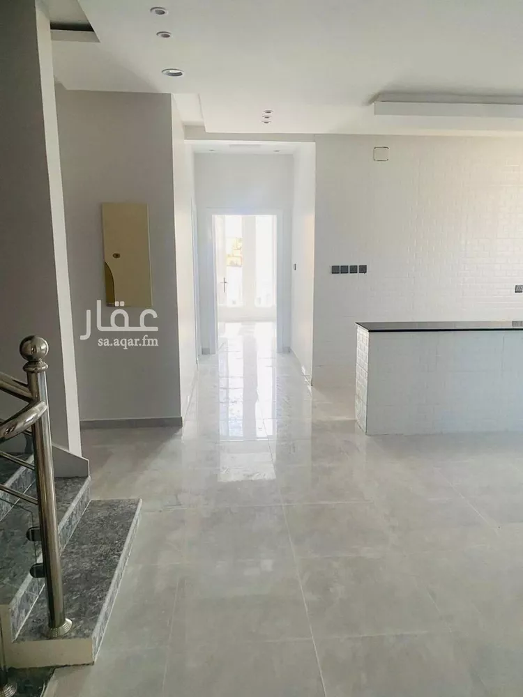 فيلا للبيع في شارع ابي بكر الظفري, حي النور, مدينة خميس مشيط, منطقة عسير صورة 3