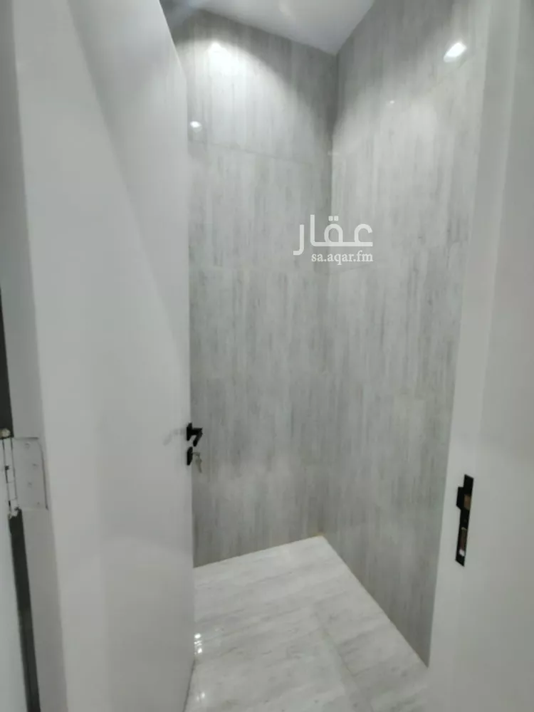 دور للبيع في شارع الورود, حي الورود, مدينة خميس مشيط, منطقة عسير 7