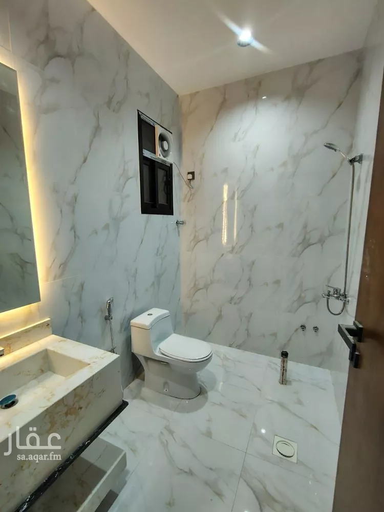 Floor for Sale in Khamis Mushait Al Wahah 15