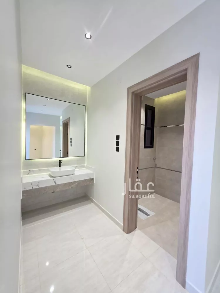 Floor for Sale in Ahad Rufaidah Al Aziziyah 9