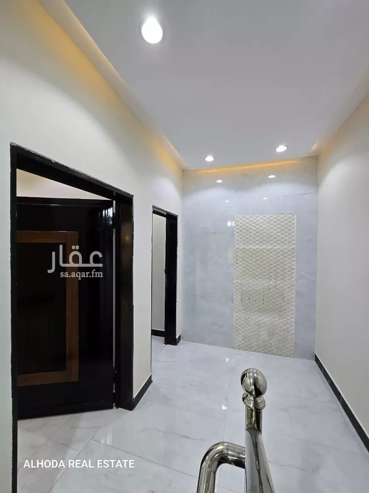 دور للبيع في شارع احمد بن محمد بن علي البسكري, حي الورود, مدينة خميس مشيط, منطقة عسير 6